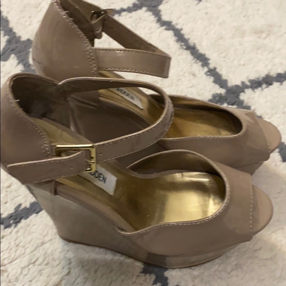 Steve Madden wedges size 7